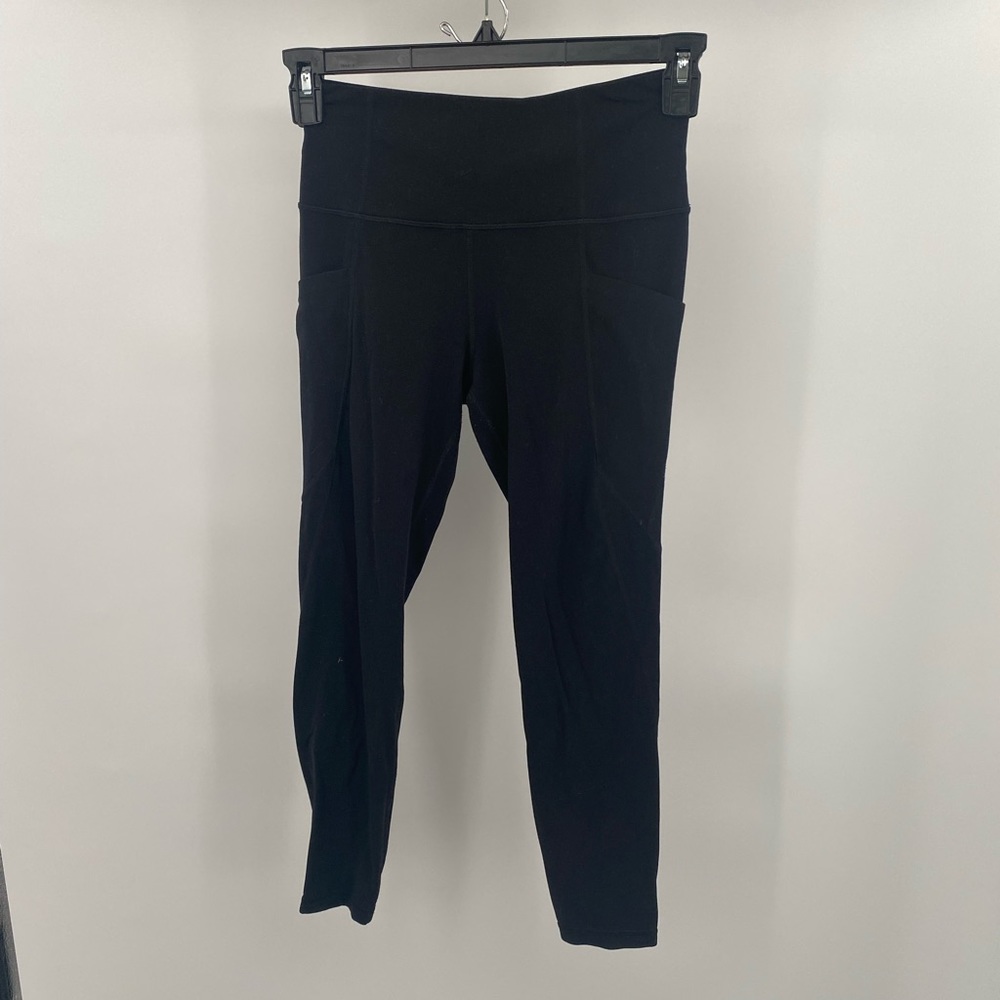 Athleta black leggings size small super soft fabric